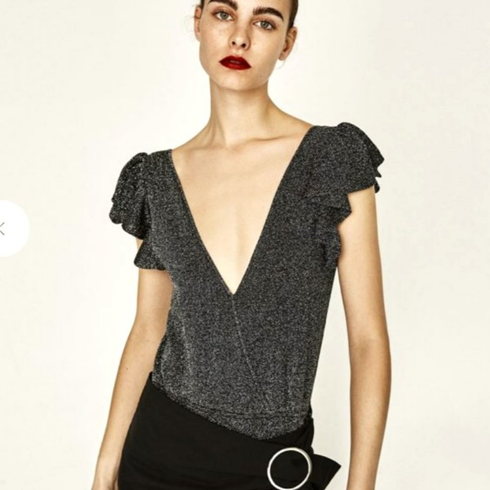 NWT Zara Deep V-Neck Ruffle Black Silver Metallic Bodysuit. size M